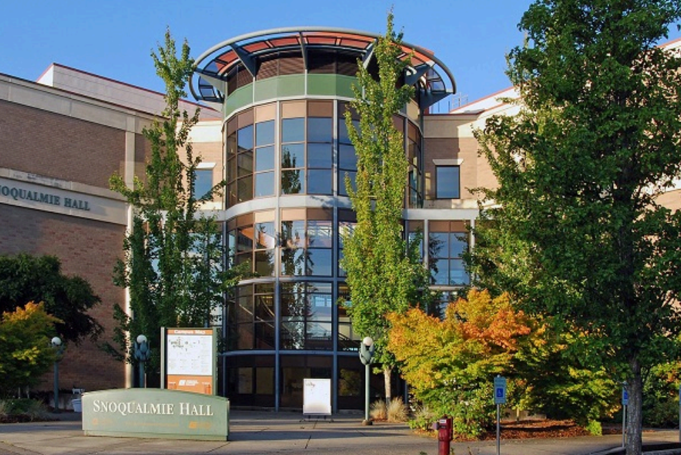 Edmonds College building entrance